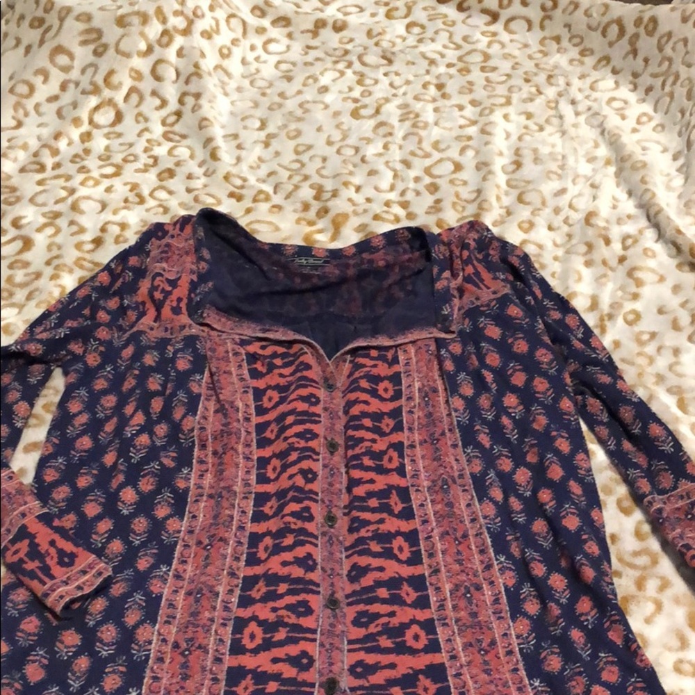 Navy top